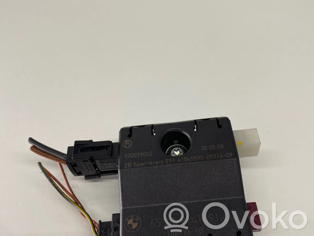 BMW 3 E90 E91 Antenna control unit 