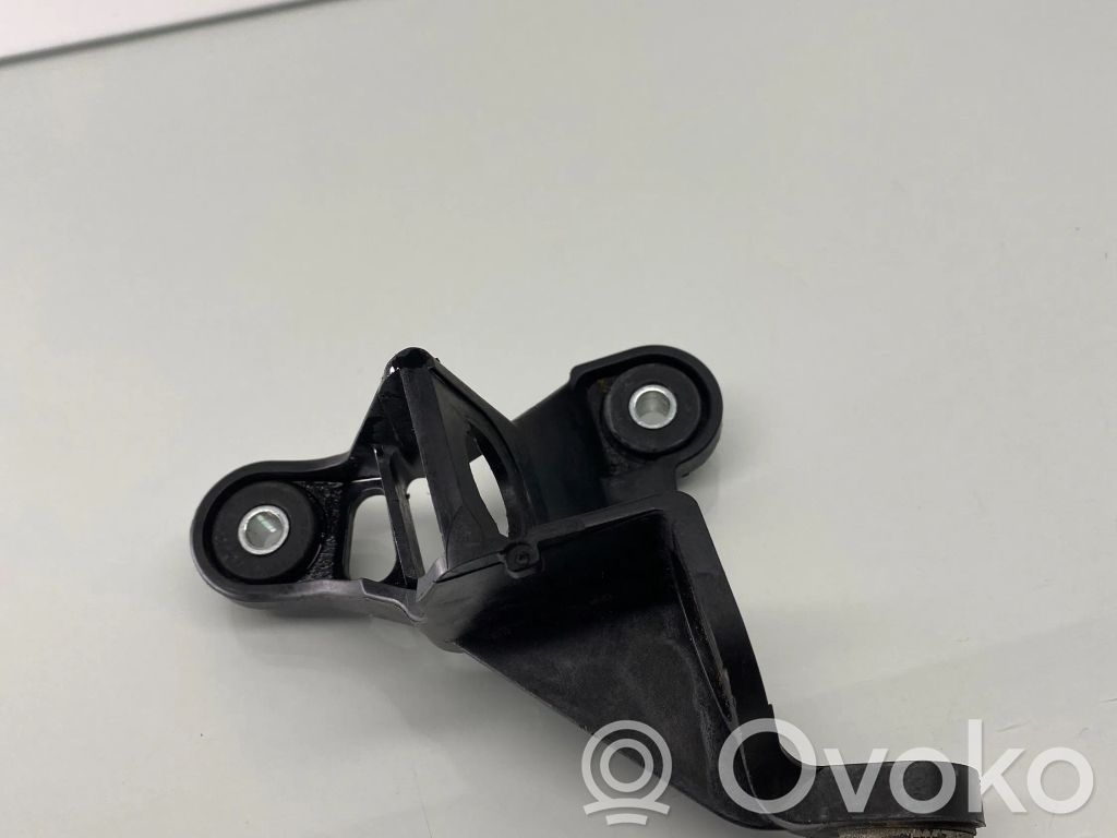 Volkswagen Golf VII Gear shift cable bracket 