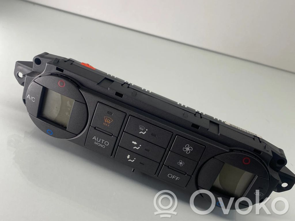 Ford Focus C-MAX Climate control unit 