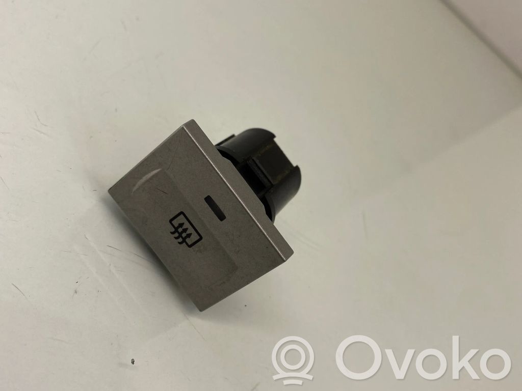 Windscreen/window heater switch   8V4T18C621AA