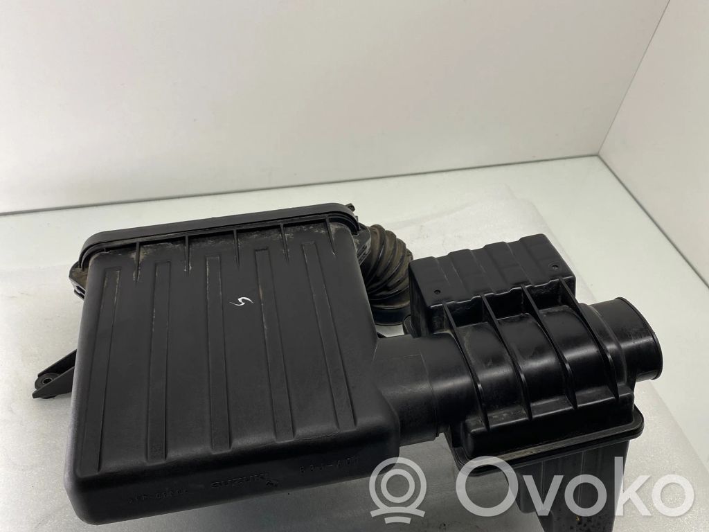 Suzuki Liana Air filter box 
