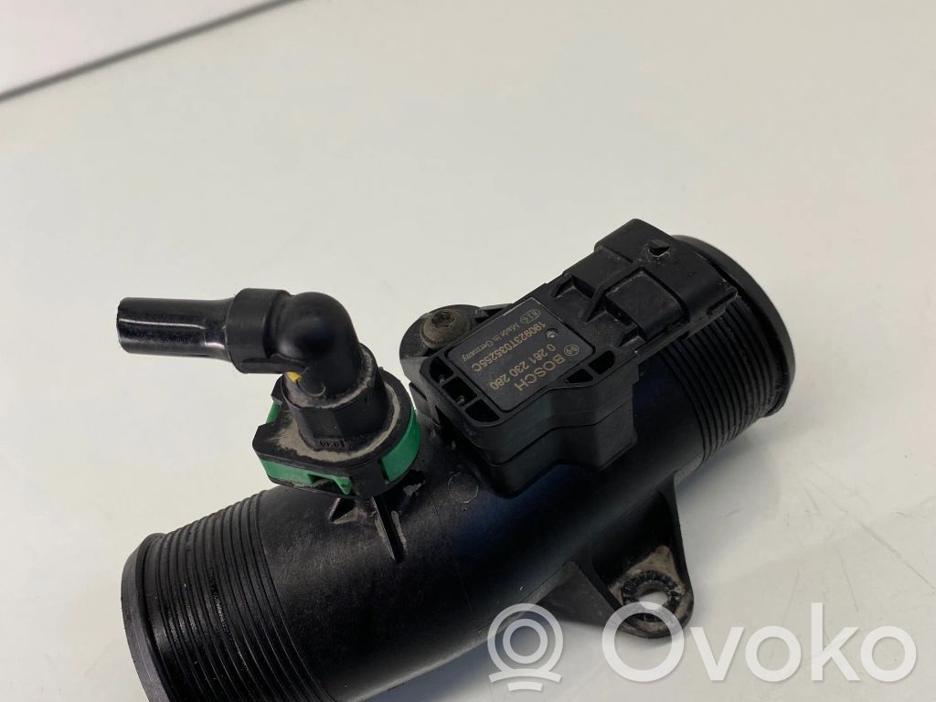Ford Focus Intercooler hose/pipe 