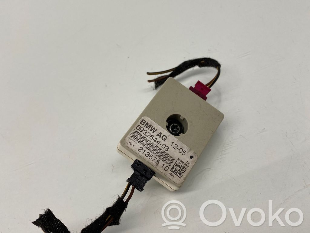 BMW 3 E90 E91 Antenos stiprintuvas 