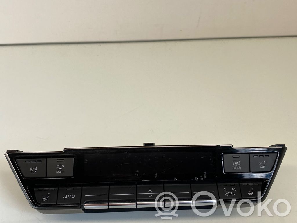 Audi e-tron Climate control unit 