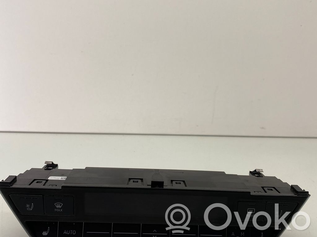Audi e-tron Front seat light 