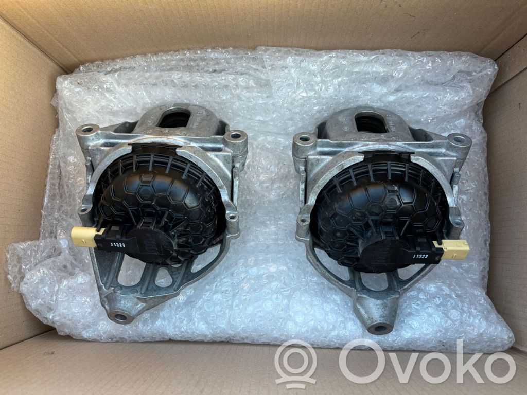 Engine mount bracket   4M0199371B,4M0199371GH,4M0199372B,4M0199372GH
