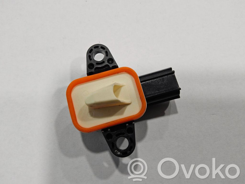 Ford Kuga II Airbag deployment crash/impact sensor 
