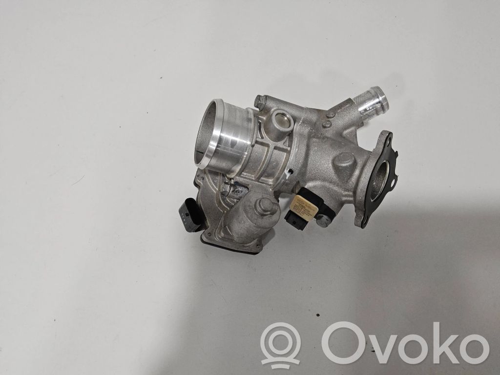 Hyundai i30 Throttle valve 