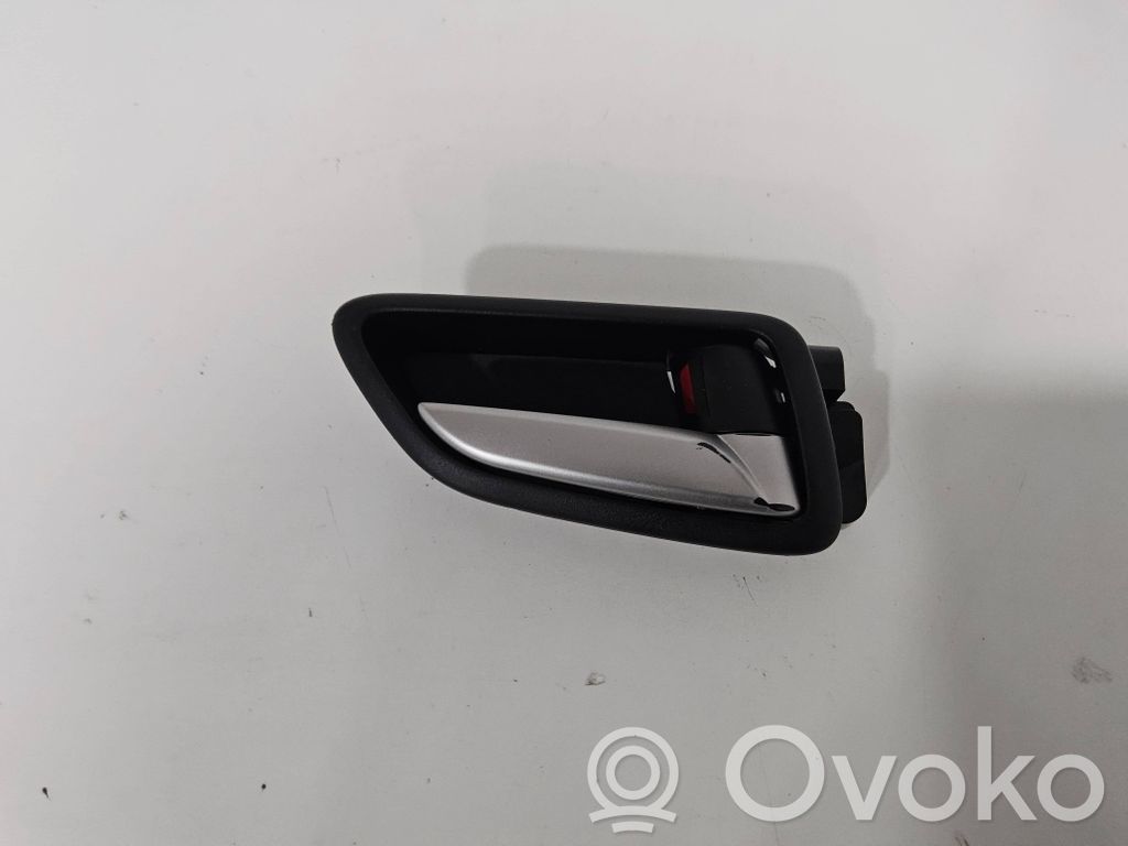 Front door interior handle   U8319