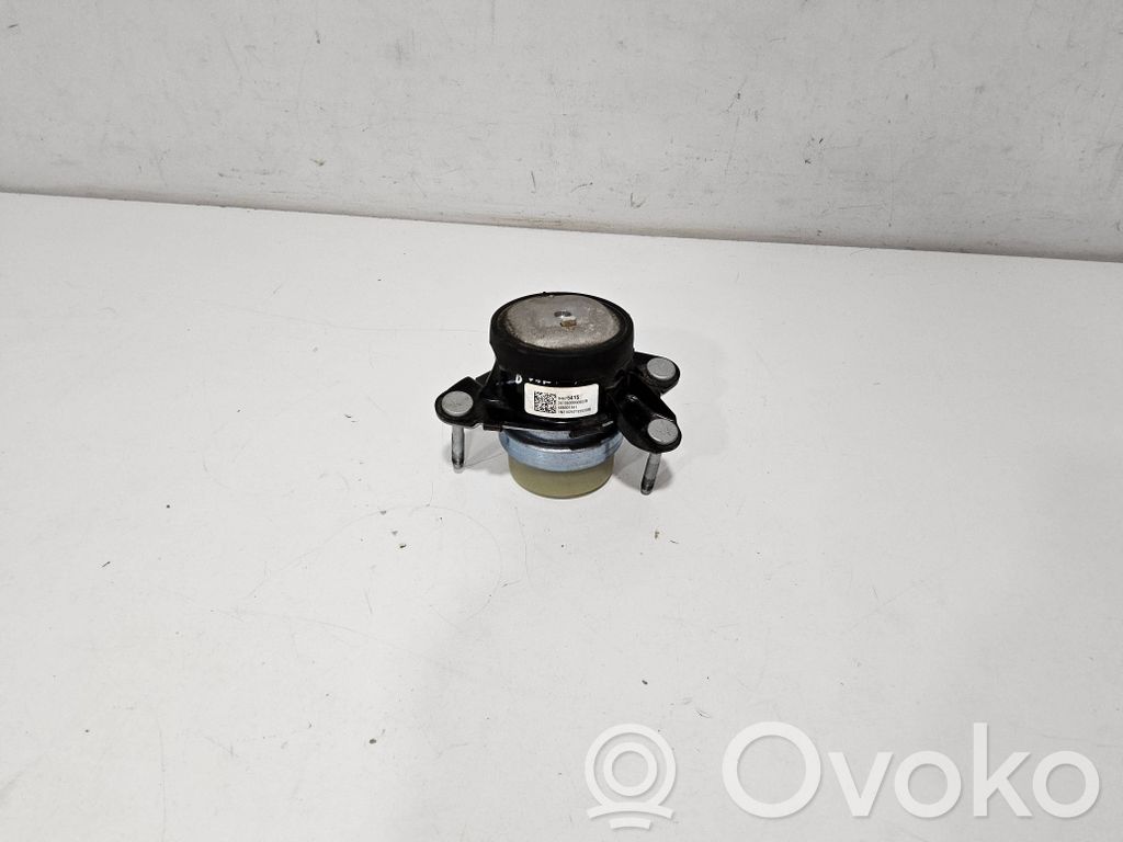 Engine mount bracket   84675415,23428523