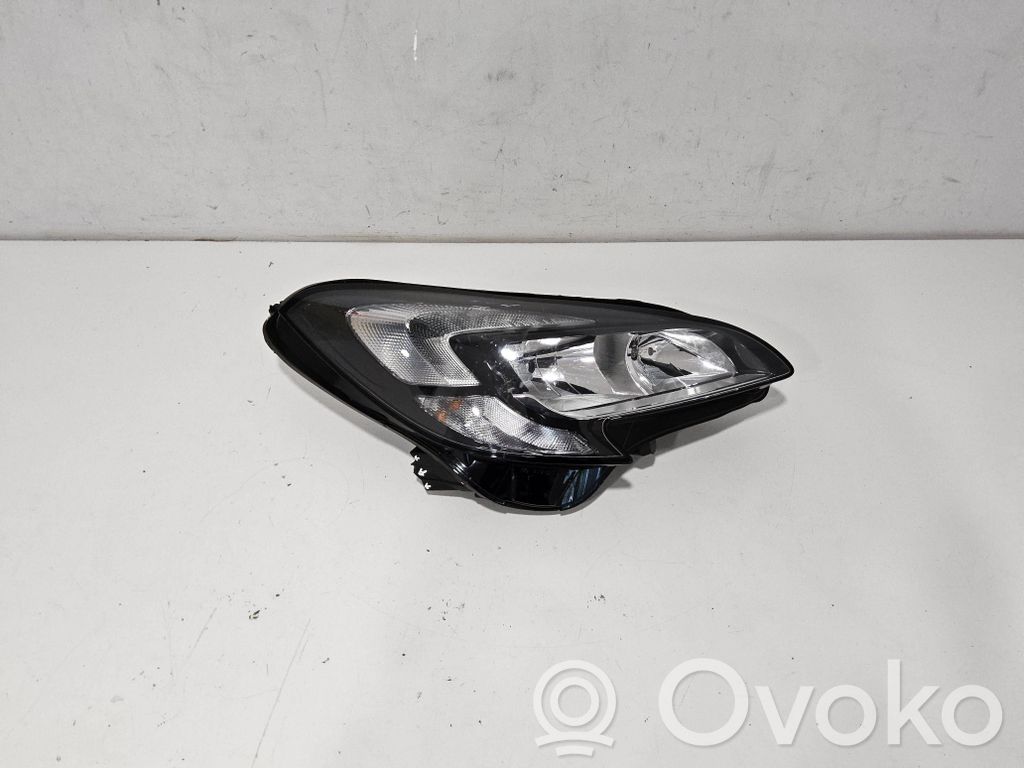 Opel Corsa E Headlight/headlamp 