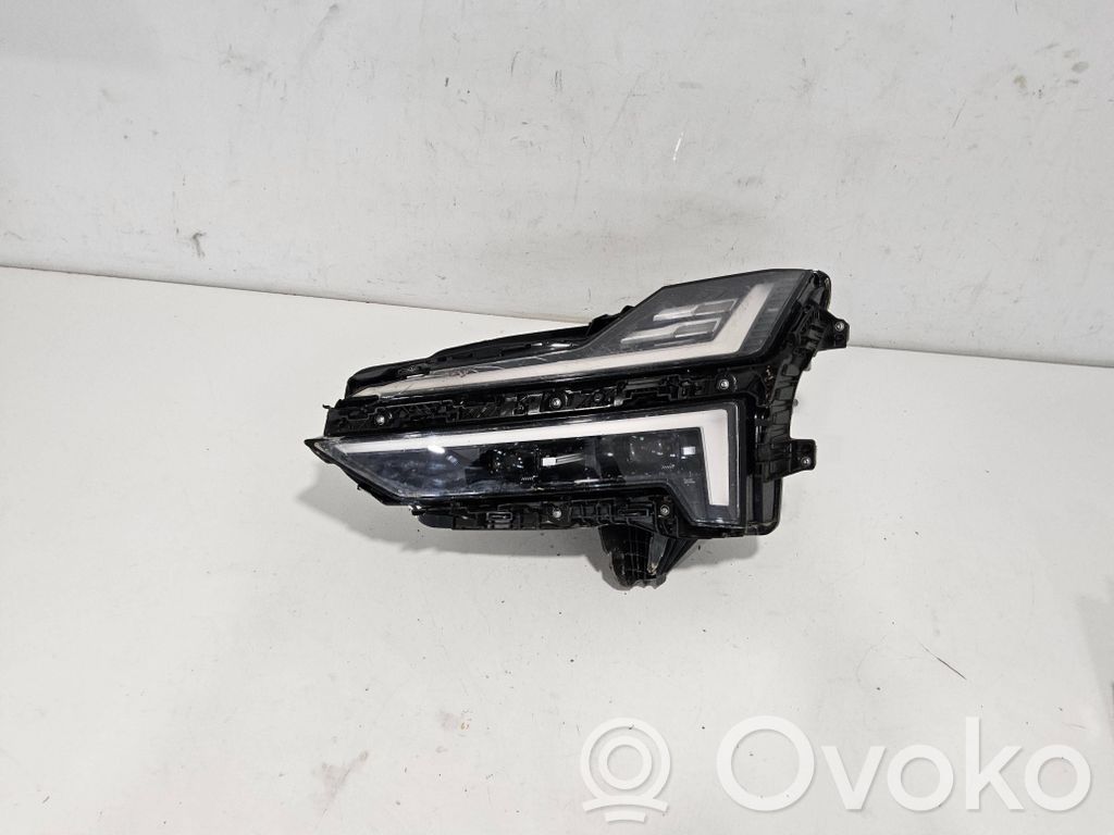 Polestar 4 Scheinwerfer 