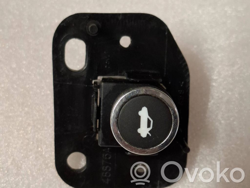 Tailgate opening switch   68071573AC,10021971