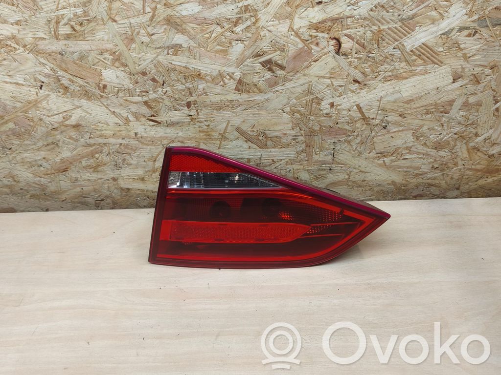 Audi A4 S4 B8 8K Lampy tylnej klapy bagażnika 