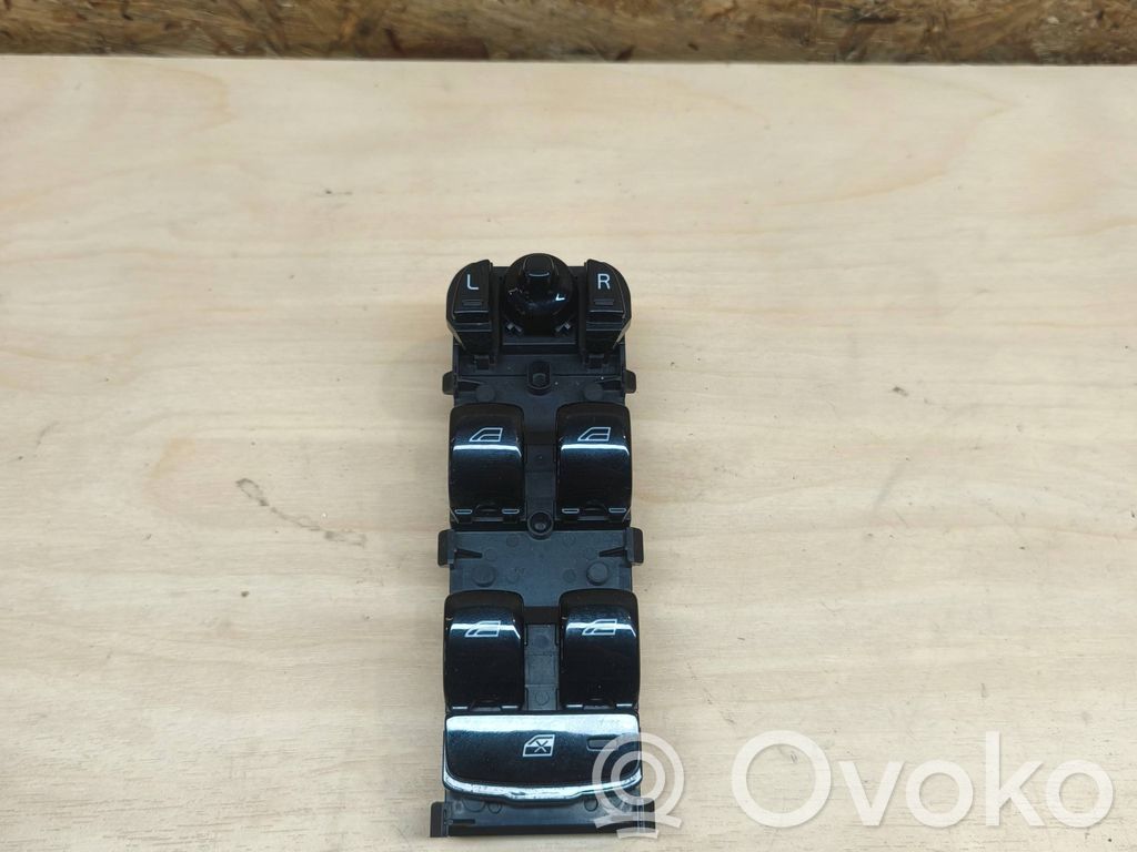 Volvo S90, V90 Electric window control switch 
