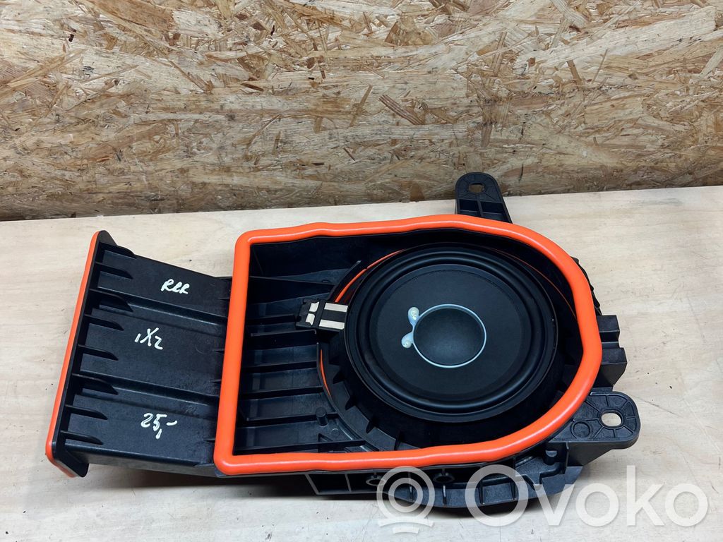Subwoofer speaker   5B4E648,638312,080910