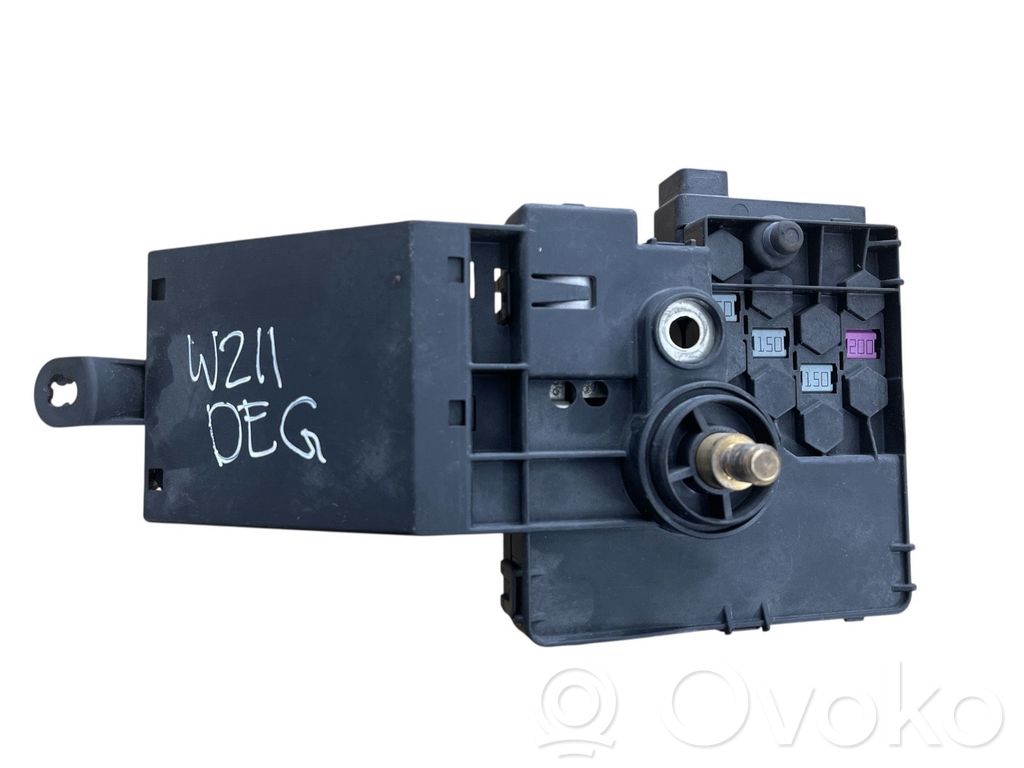 Mercedes-Benz E W211 Module de fusibles 