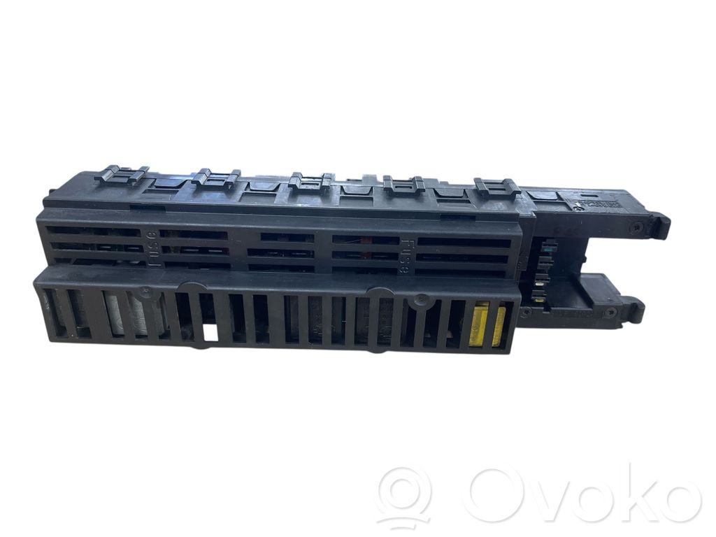 Mercedes-Benz E W211 Fuse module 