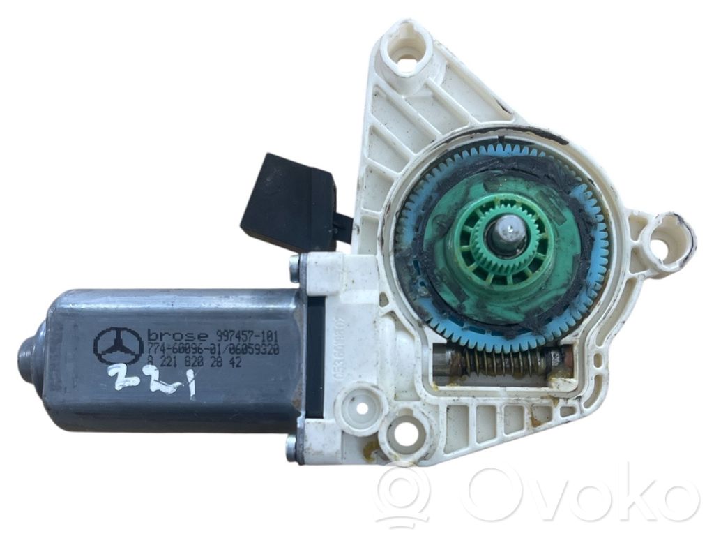 Mercedes-Benz S W221 Elektryczny podnośnik szyby drzwi przednich 