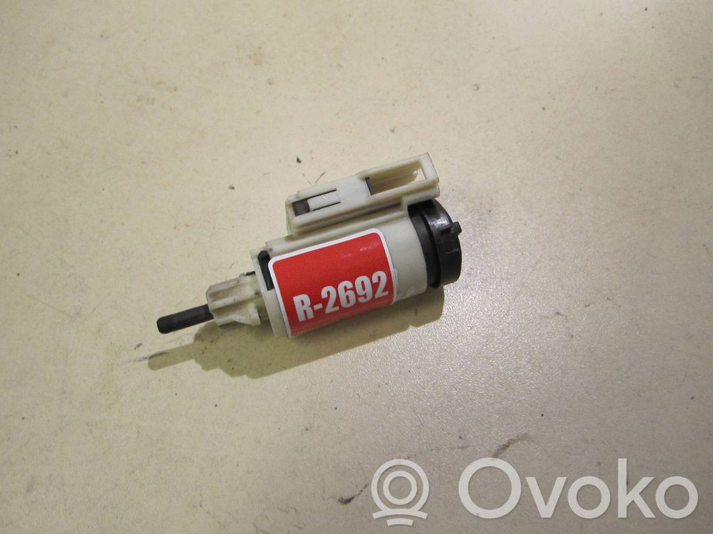 Audi A4 S4 B7 8E 8H Brake pedal sensor switch 