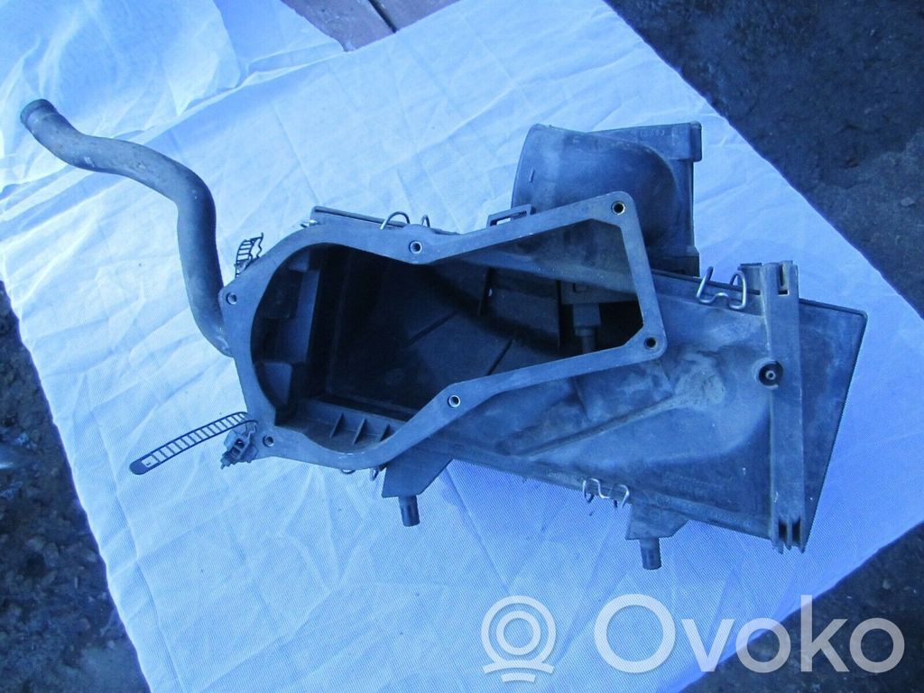 Audi 80 90 B2 Luftfilterkasten 