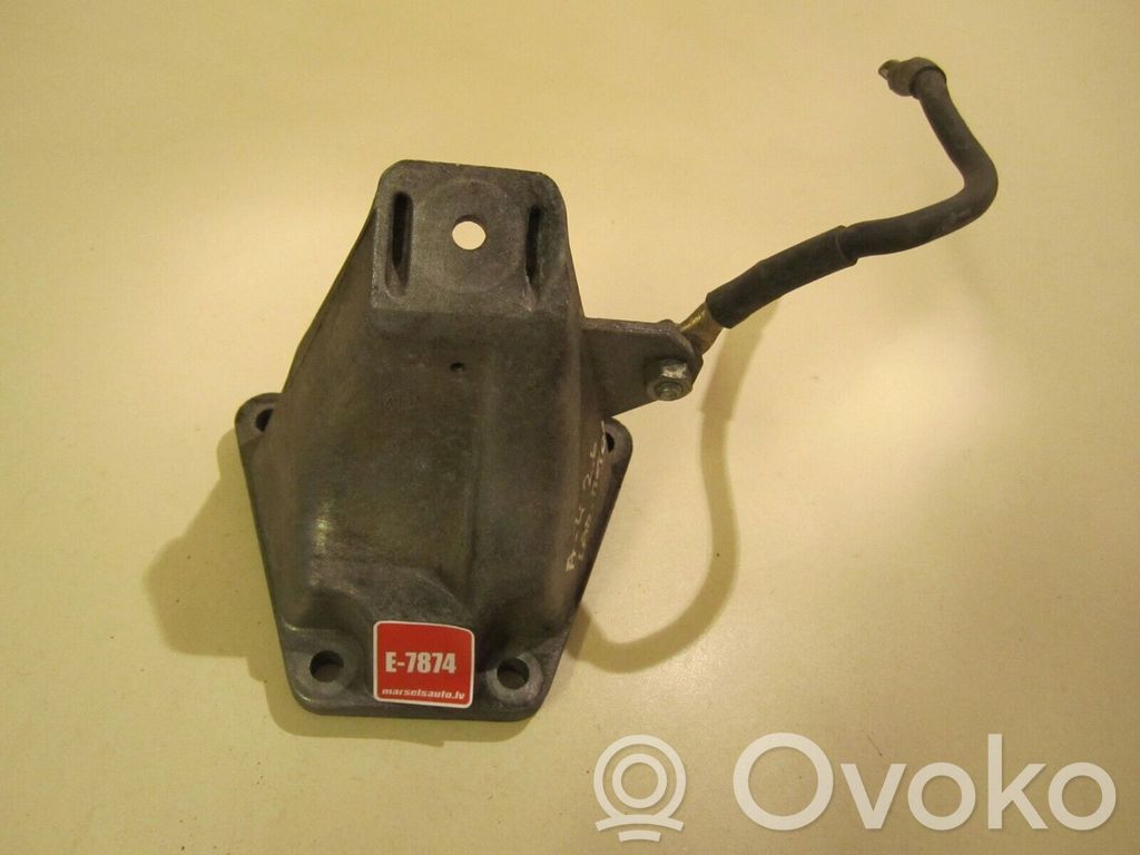 Engine mounting bracket   8D0199308D