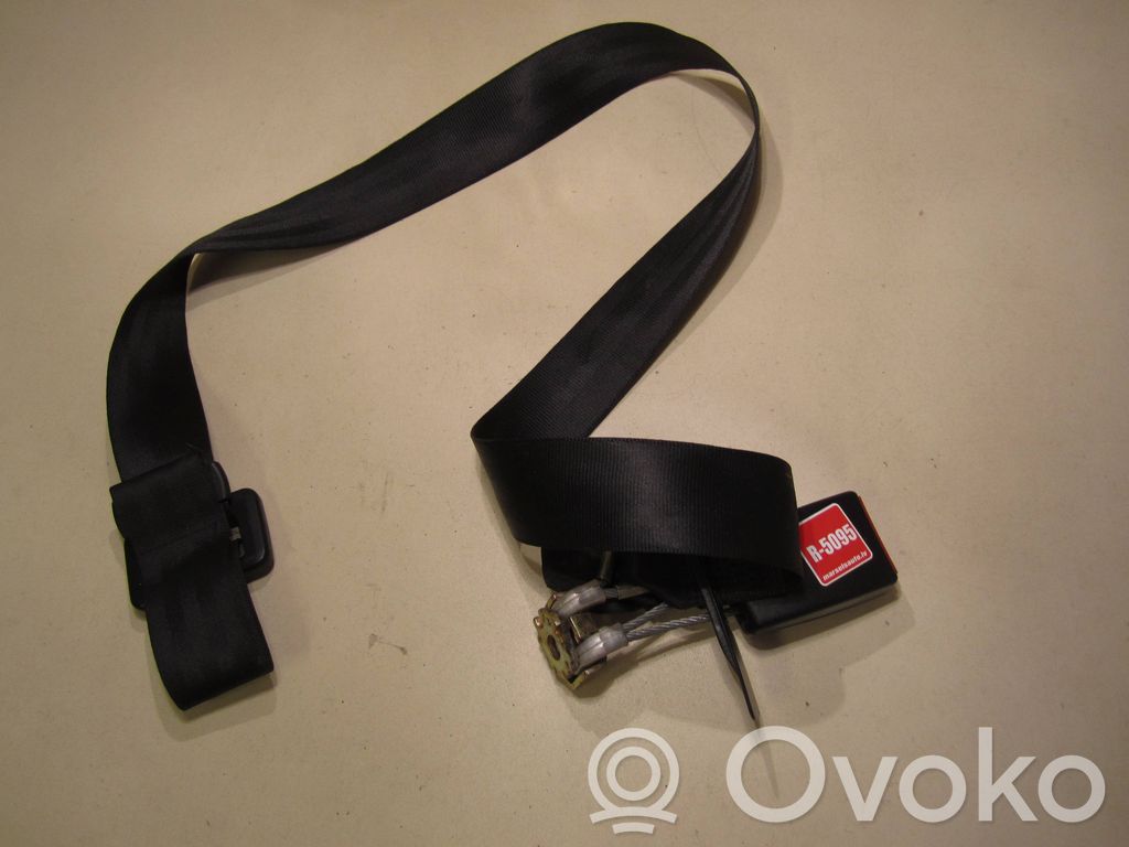 Audi A4 S4 B5 8D Aizmugurējās jostas sprādze 