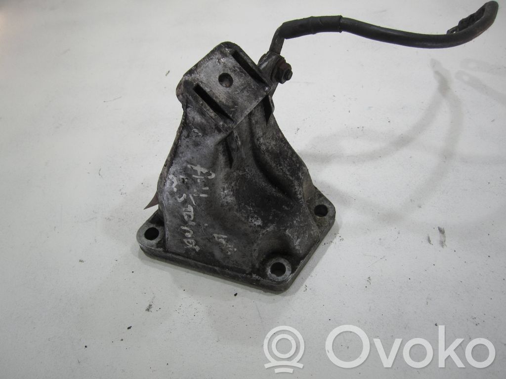 Audi A6 S6 C5 4B Engine mounting bracket 