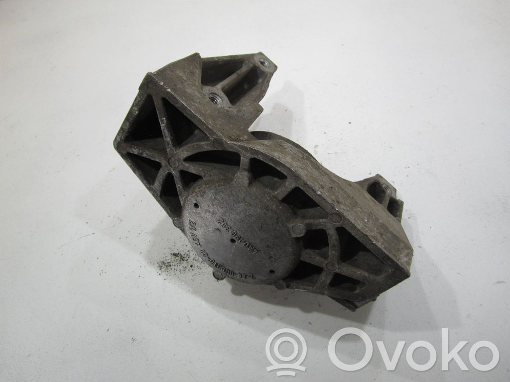Audi 100 S4 C4 Engine mount bracket 