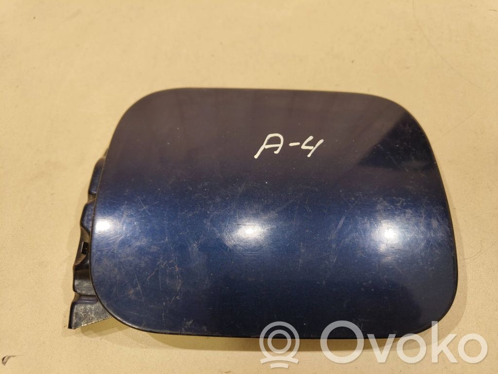 Audi A4 S4 B5 8D Klapka wlewu paliwa 