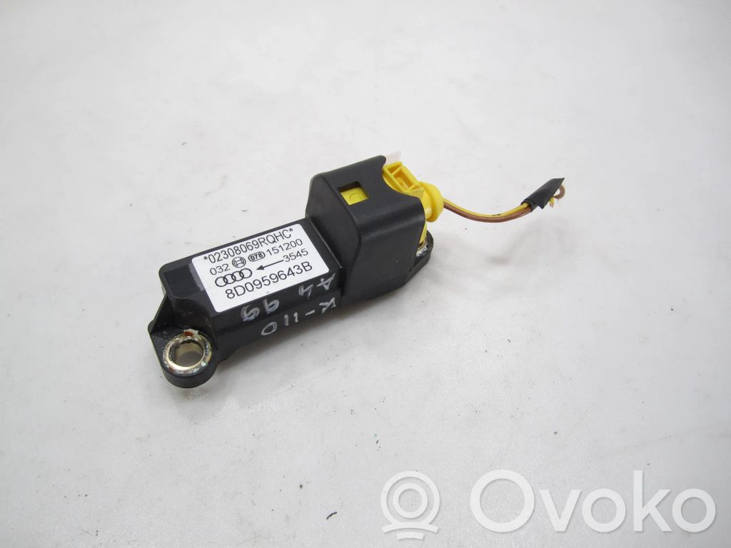 Audi A4 S4 B5 8D Airbag deployment crash/impact sensor 