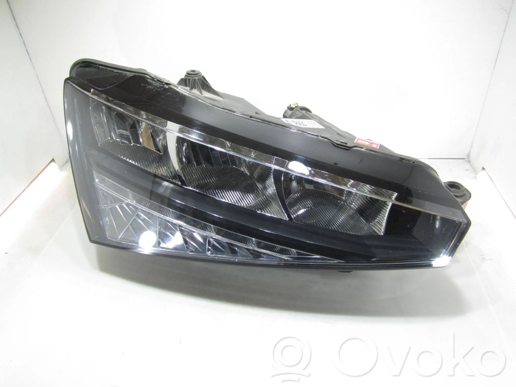 Skoda Scala Headlight/headlamp 