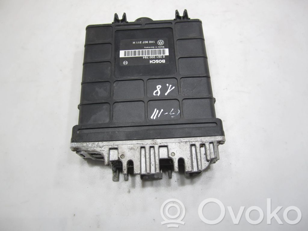 Volkswagen Golf III Engine control unit/module 
