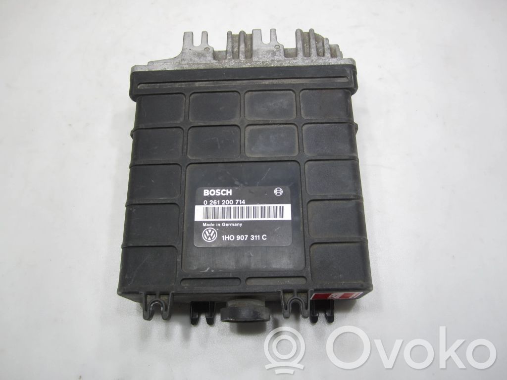 Volkswagen Golf III Engine control unit/module 