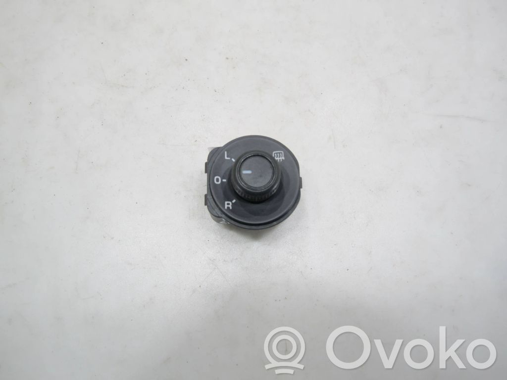 Volkswagen Caddy Wing mirror switch 