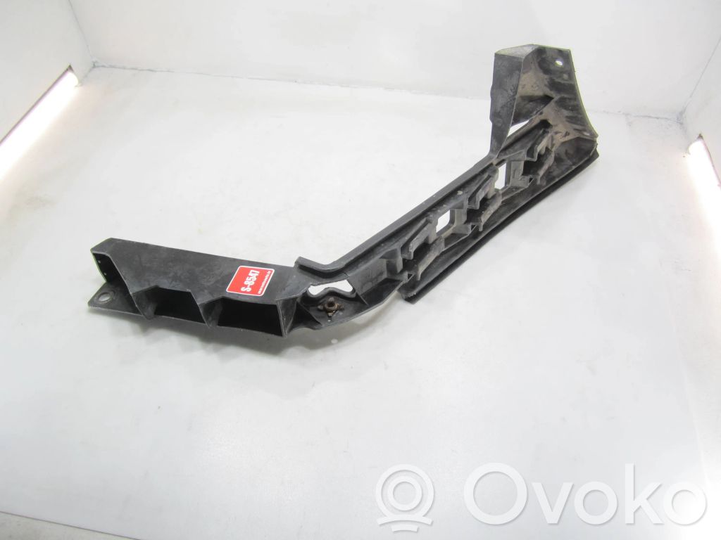 Volkswagen Touran I Rear bumper mounting bracket 
