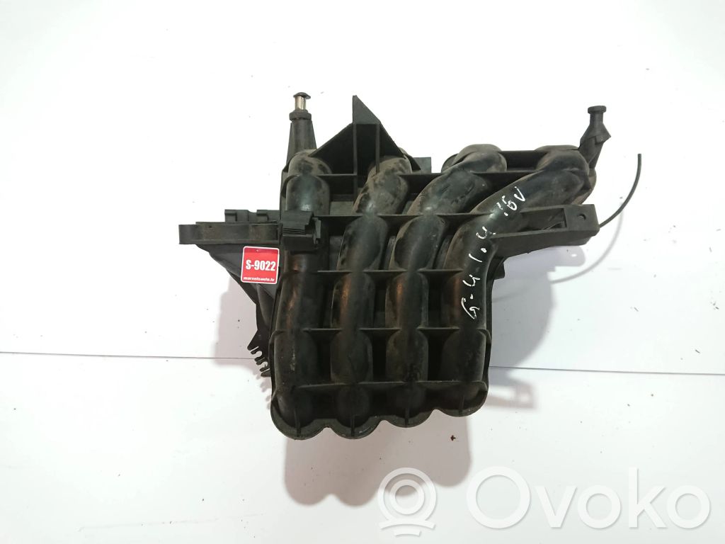Volkswagen Golf IV Intake manifold 