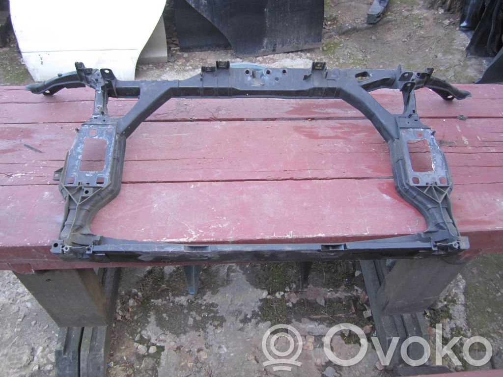 Audi A5 8T 8F Radiatorių panelė 