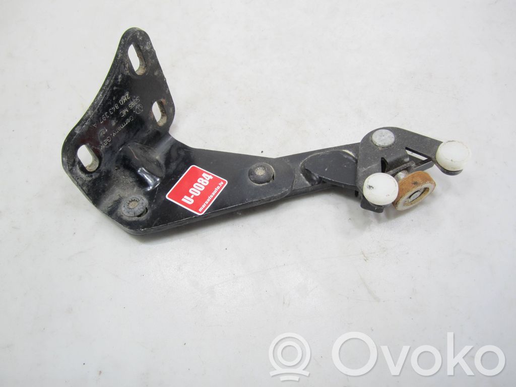 Volkswagen Caddy Sliding door lower roller guide/hinge 