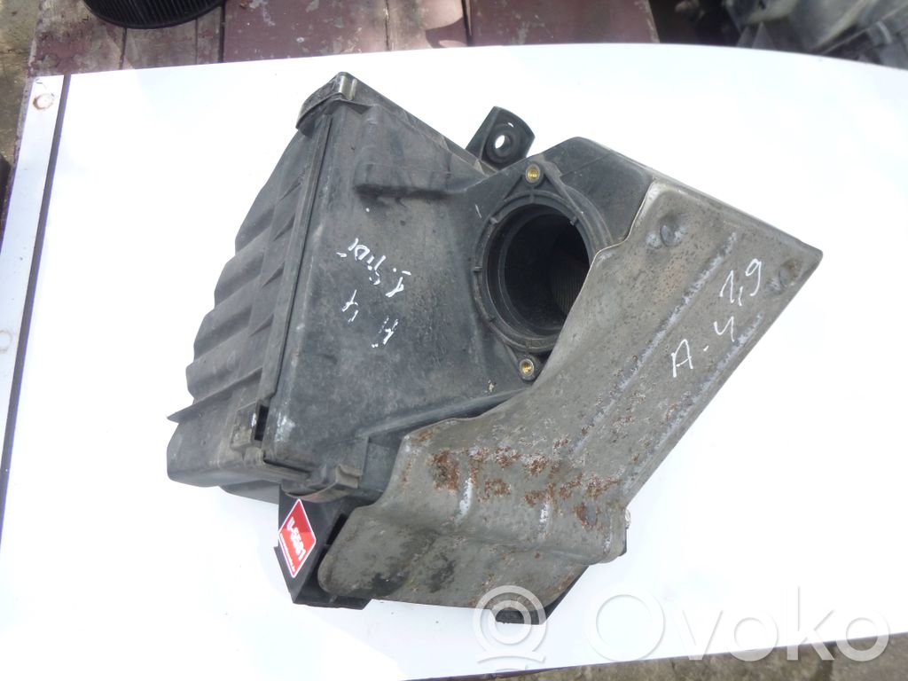 Audi A4 S4 B5 8D Luftfilterkasten 