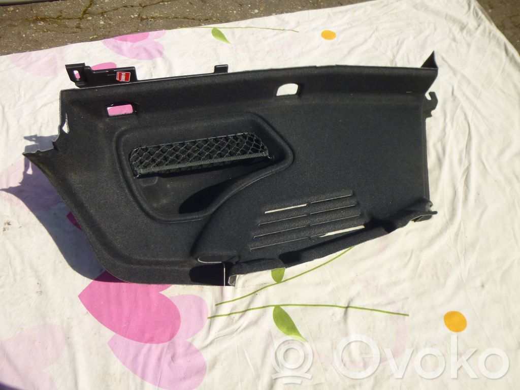 Audi A4 S4 B9 Boczek / Tapicerka / bagażnika 