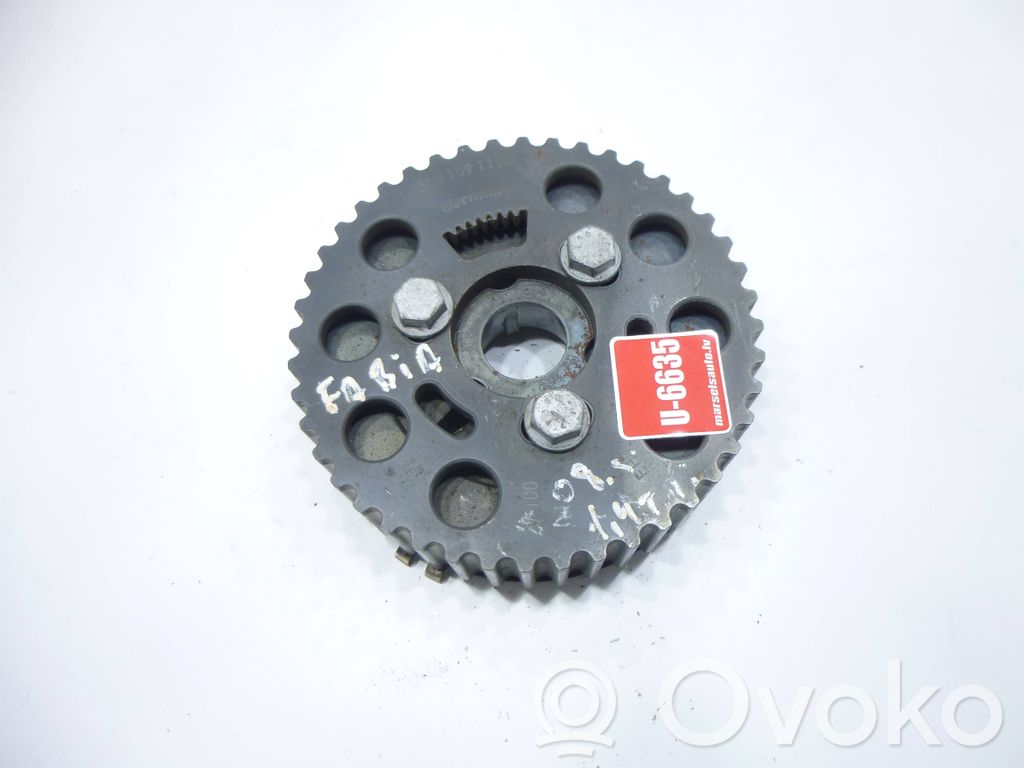 Skoda Fabia Mk1 (6Y) Nokka-akselin vauhtipyörä / VANOS 