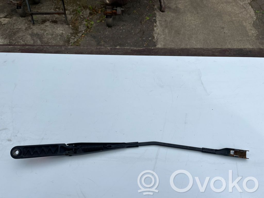 Audi A1 Wischerarm vorne 
