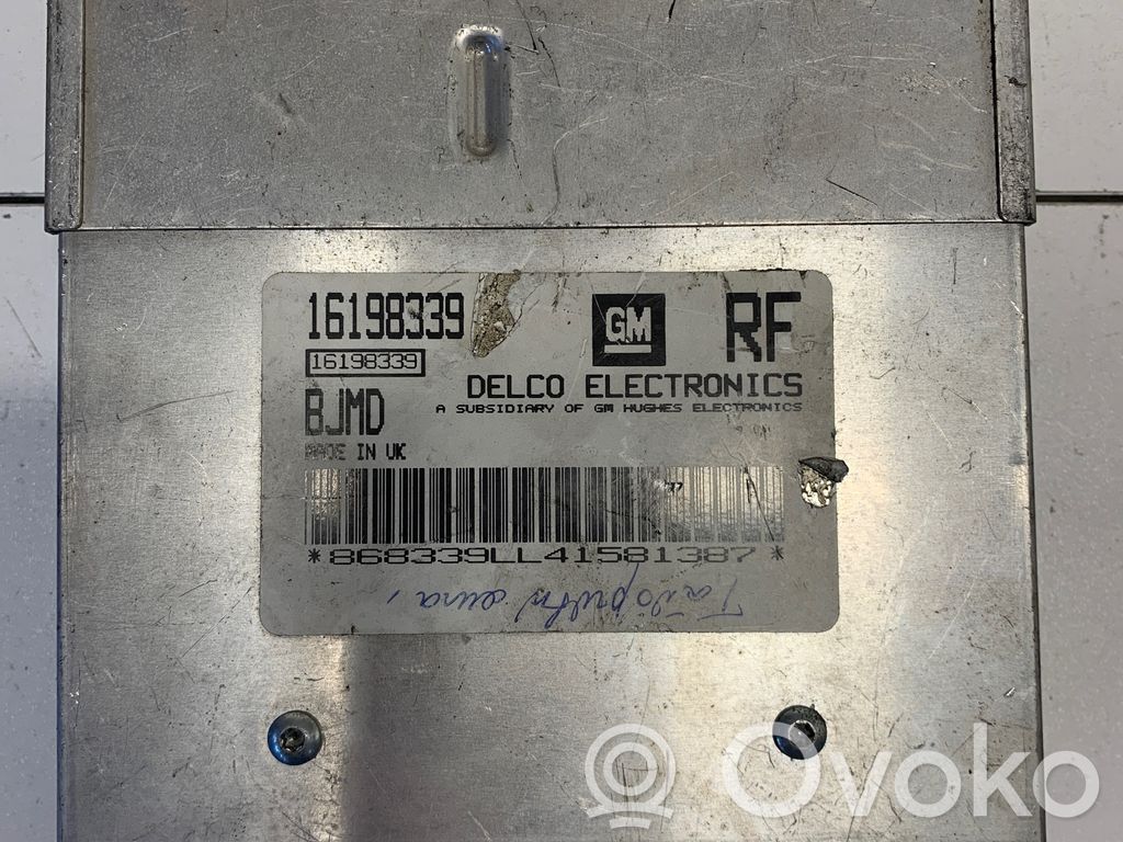 Opel Vectra A Engine control unit/module 