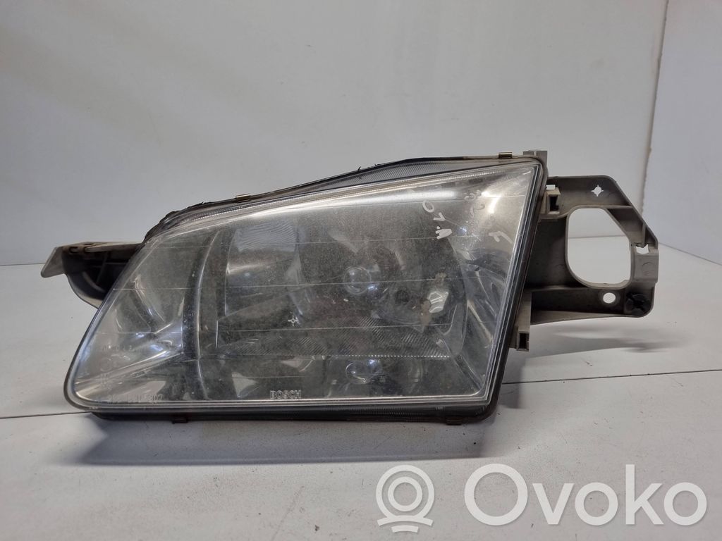 Scheinwerfer   1305630307