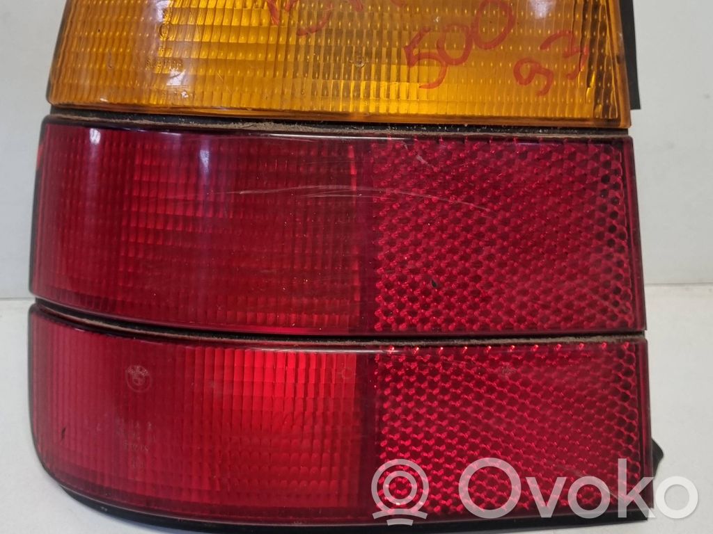 BMW 5 E34 Aizmugurējais lukturis virsbūvē 