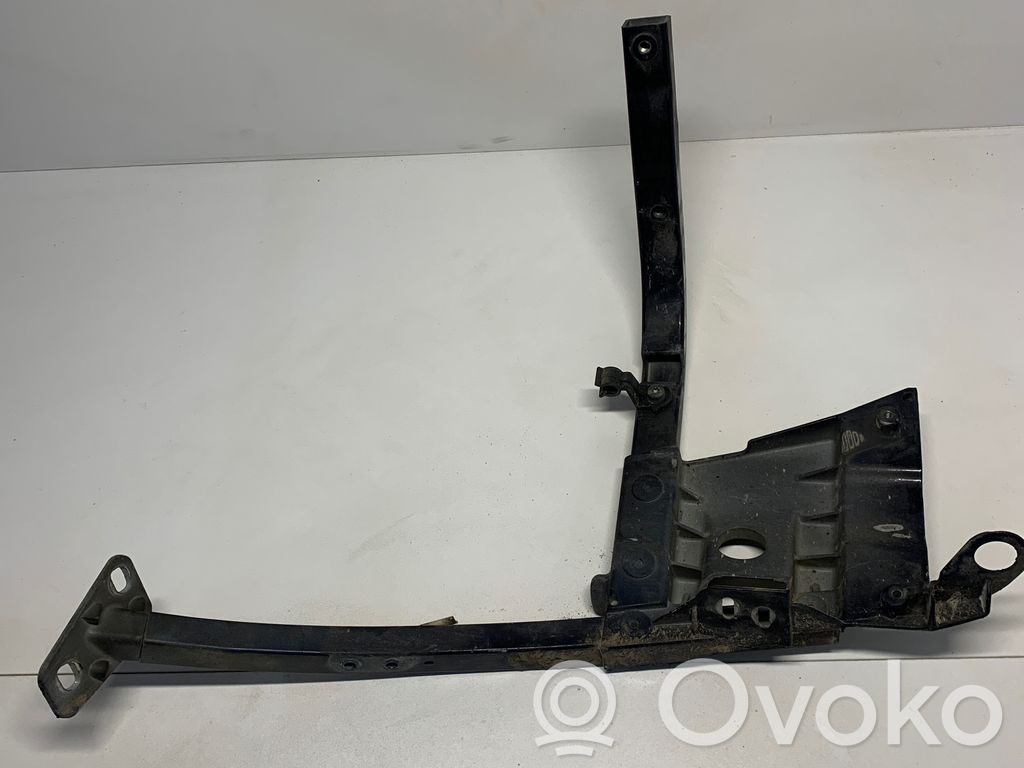 Soporte del parachoques delantero   4E0821137E