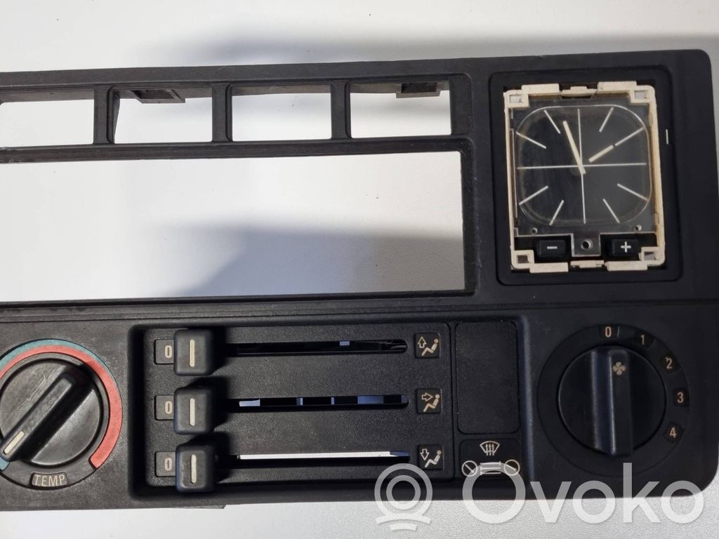 BMW 3 E30 Climate control unit 