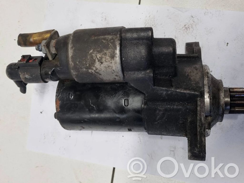 Volkswagen Golf V Starter motor 