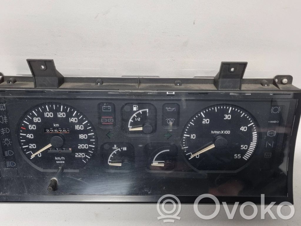 Renault 19 Speedometer (instrument cluster) 